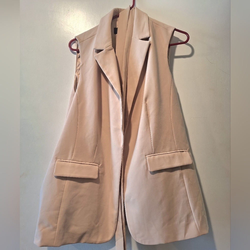 Cream Sleeveless Blazer Vest